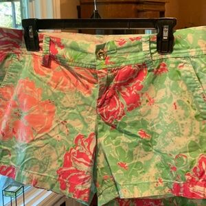 Lilly Pulitzer, the Callahan short size 10